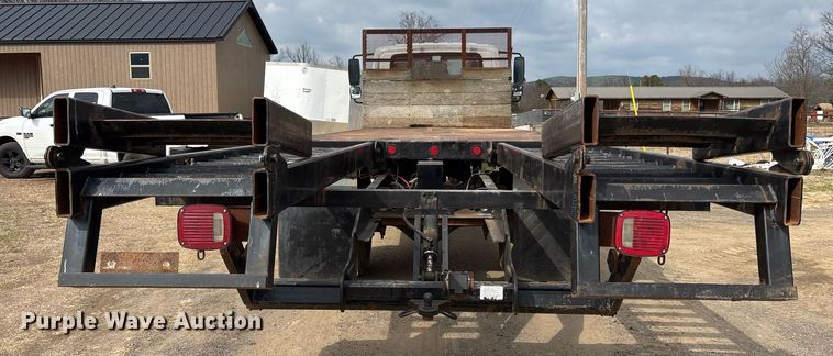 image for item EY9994 2006 International 4300 flatbed truck