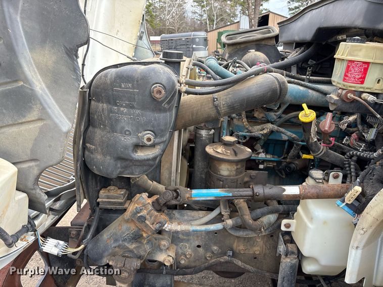 image for item EY9994 2006 International 4300 flatbed truck