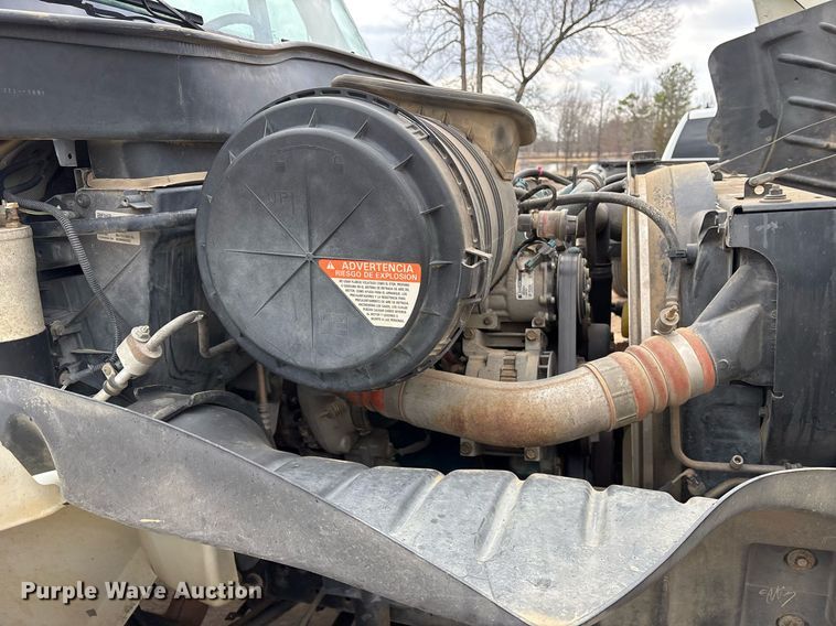 image for item EY9994 2006 International 4300 flatbed truck