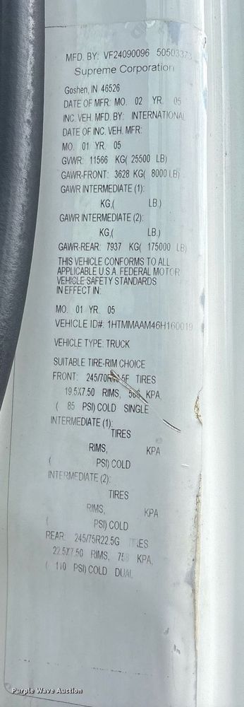 image for item EY9994 2006 International 4300 flatbed truck