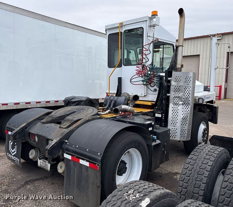 image for item EY9997 2017 Capacity TJ5000 yard truck