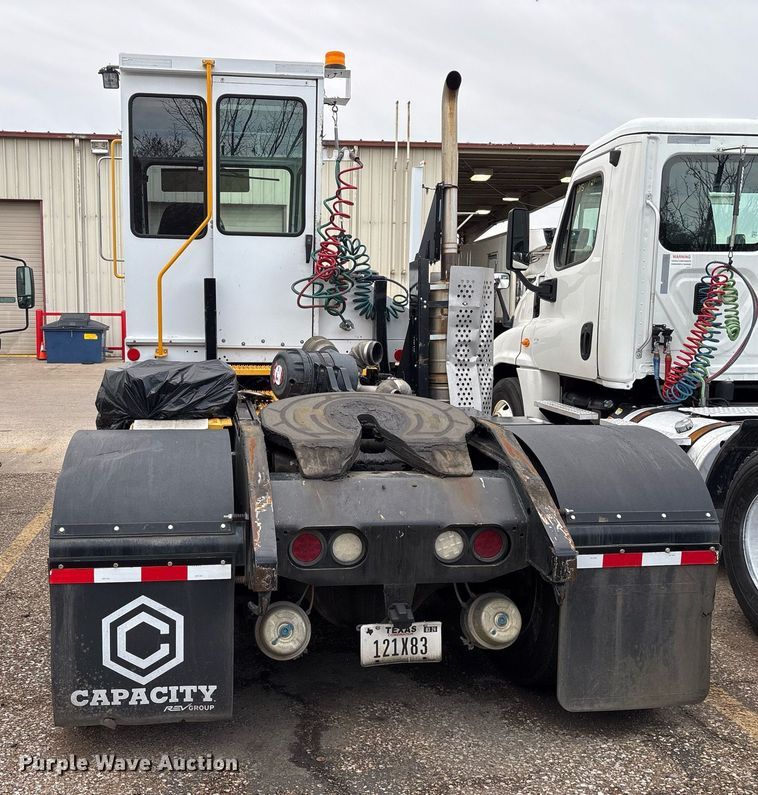 image for item EY9997 2017 Capacity TJ5000 yard truck