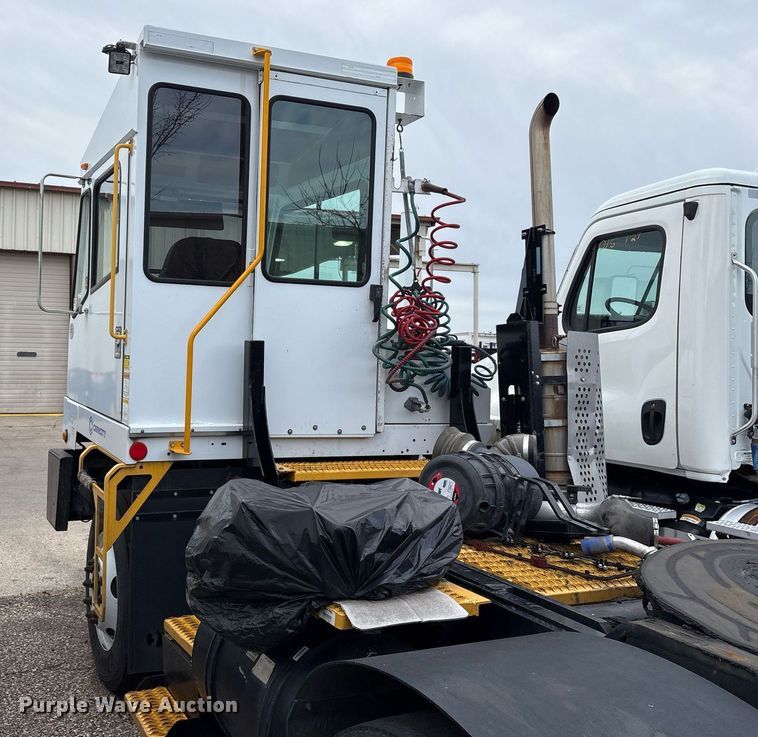 image for item EY9997 2017 Capacity TJ5000 yard truck