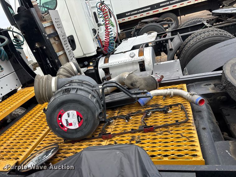 image for item EY9997 2017 Capacity TJ5000 yard truck