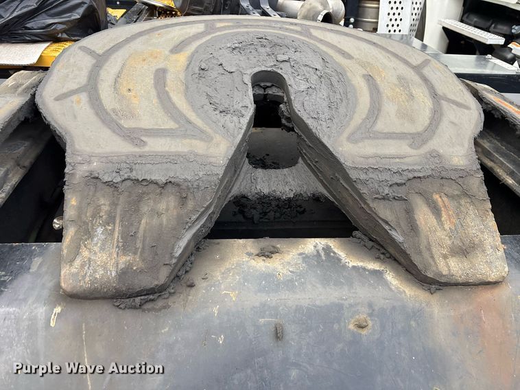 image for item EY9997 2017 Capacity TJ5000 yard truck