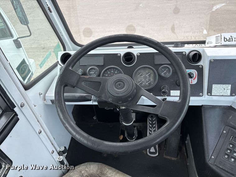 image for item EY9997 2017 Capacity TJ5000 yard truck