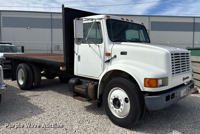 image for item EY9998 1994 International 4600 flatbed truck