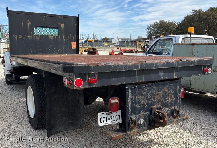 image for item EY9998 1994 International 4600 flatbed truck