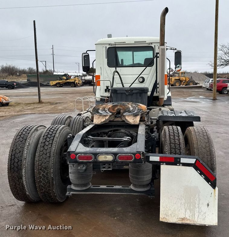 image for item LH9491 2017 Mack CXU613 semi truck