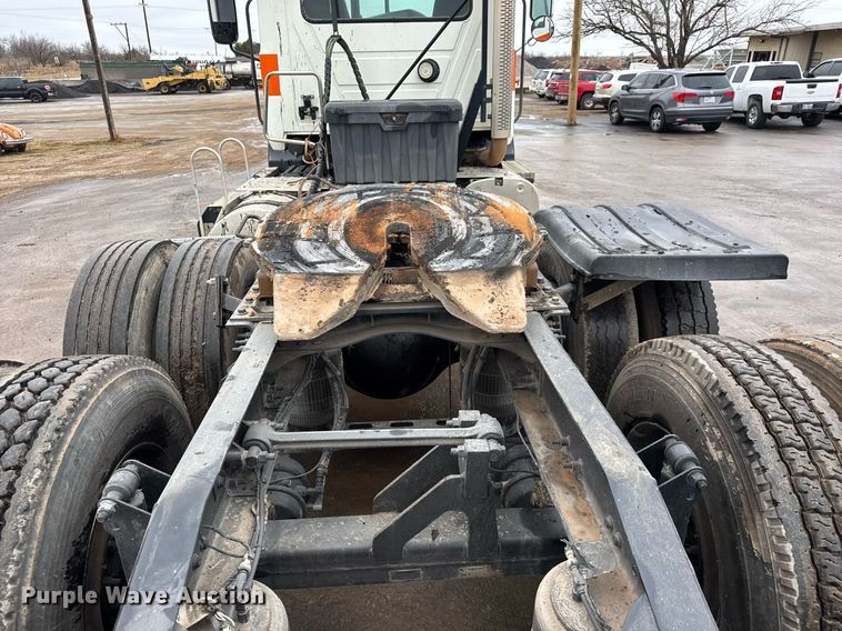 image for item LH9491 2017 Mack CXU613 semi truck