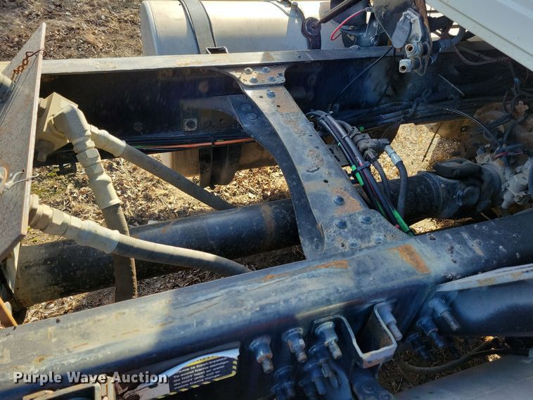 image for item NB9808 2006 Mack Vision semi truck