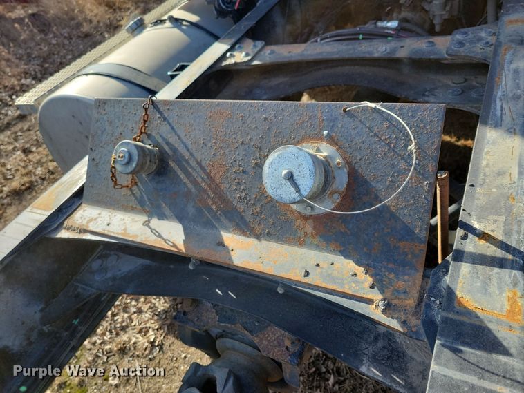 image for item NB9808 2006 Mack Vision semi truck