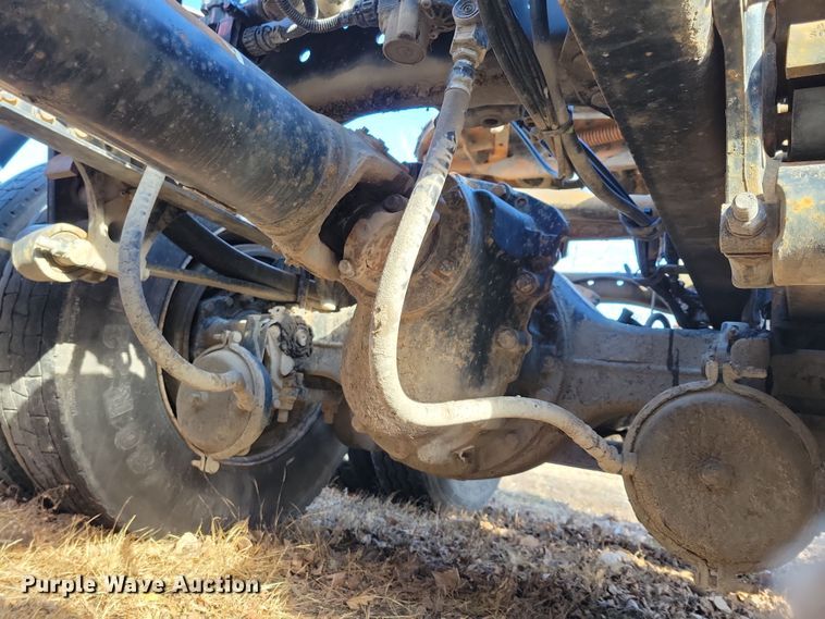 image for item NB9808 2006 Mack Vision semi truck