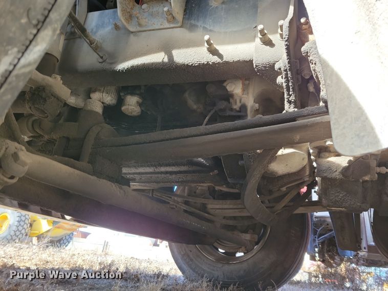 image for item NB9808 2006 Mack Vision semi truck