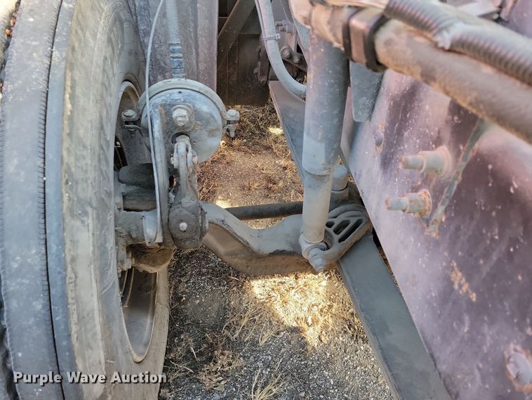 image for item NB9808 2006 Mack Vision semi truck