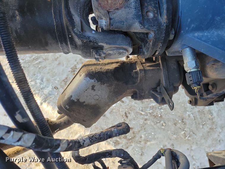 image for item NB9835 2016 Mack CXU613 semi truck