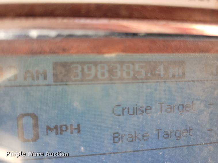 image for item NB9835 2016 Mack CXU613 semi truck