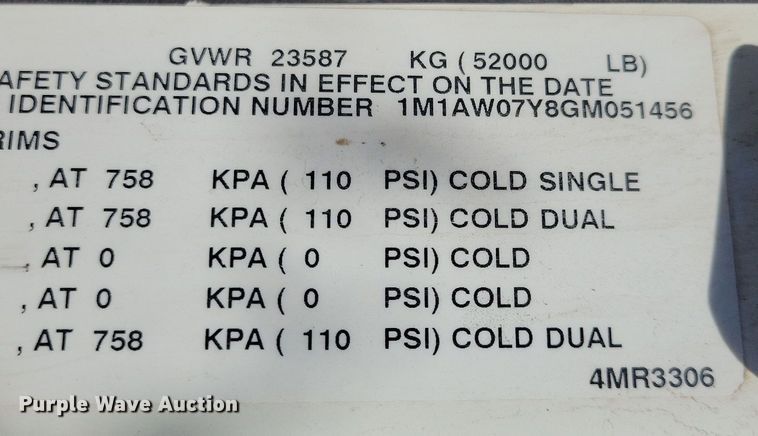 image for item NB9835 2016 Mack CXU613 semi truck