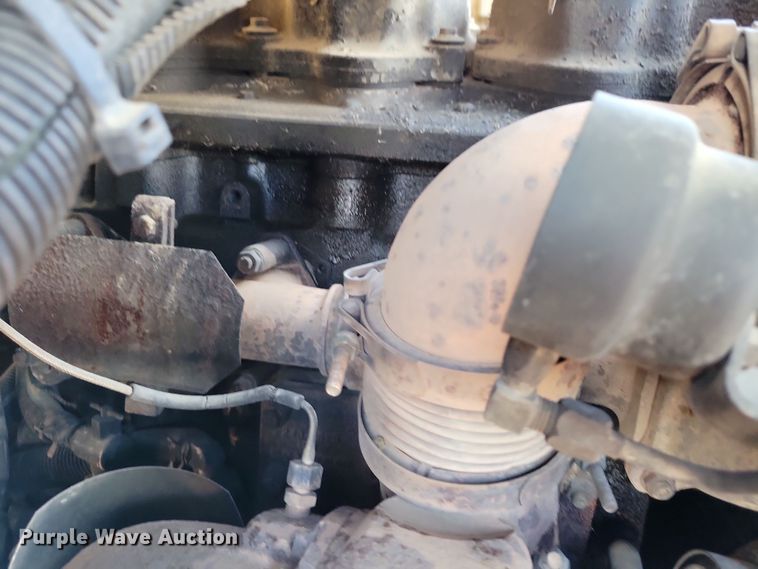 image for item NB9847 2006 Peterbilt 387 semi truck