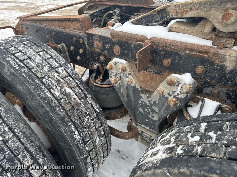 image for item NN9577 1993 Kenworth T800 semi truck