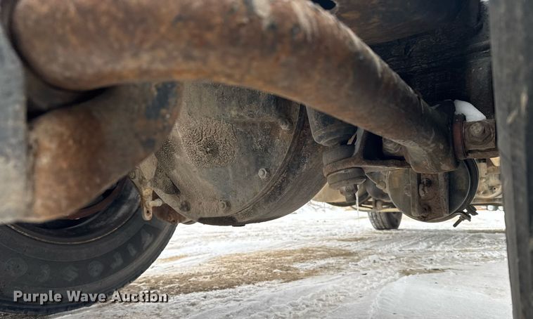 image for item NN9577 1993 Kenworth T800 semi truck