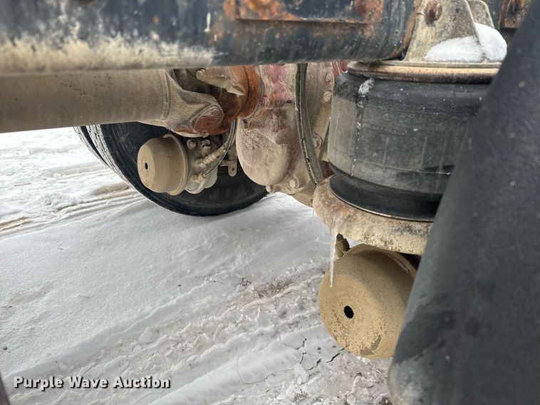 image for item NN9577 1993 Kenworth T800 semi truck