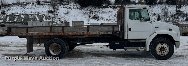 image for item NN9578 1996 Freightliner FL70 dump flatbed truck