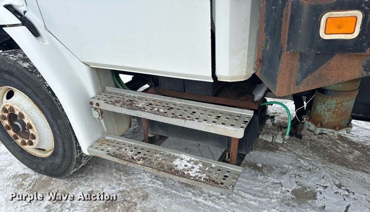 image for item NN9578 1996 Freightliner FL70 dump flatbed truck