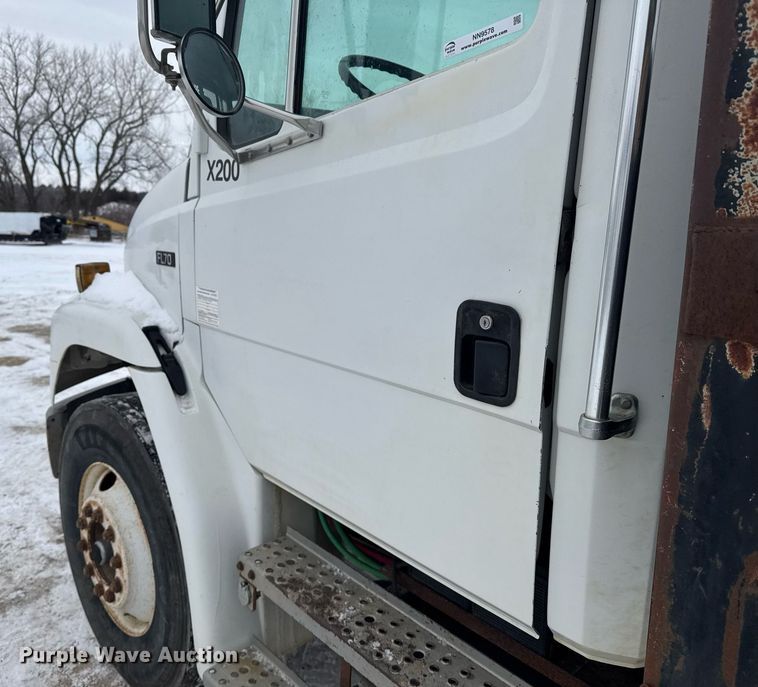 image for item NN9578 1996 Freightliner FL70 dump flatbed truck