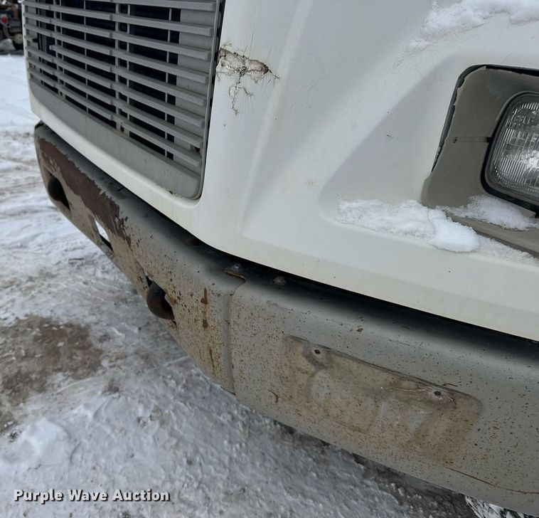 image for item NN9578 1996 Freightliner FL70 dump flatbed truck