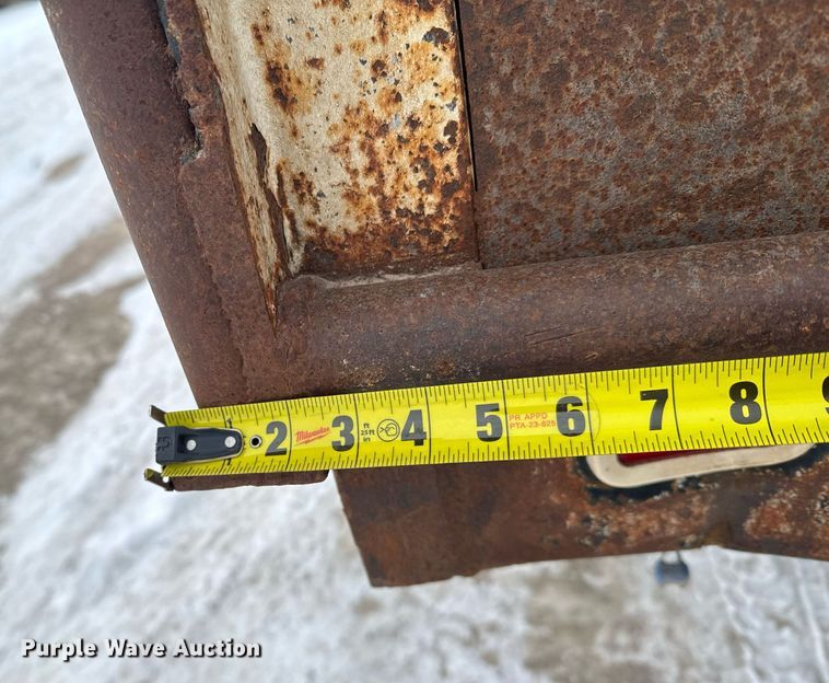 image for item NN9578 1996 Freightliner FL70 dump flatbed truck