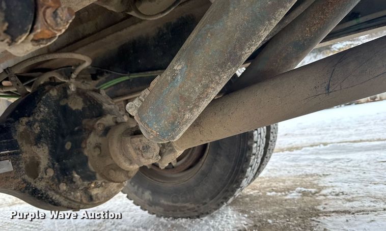 image for item NN9578 1996 Freightliner FL70 dump flatbed truck