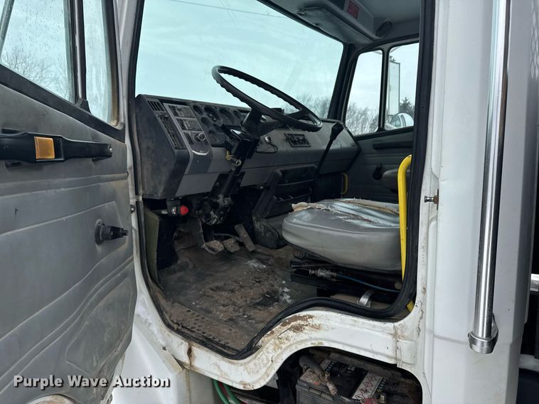 image for item NN9578 1996 Freightliner FL70 dump flatbed truck