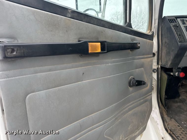 image for item NN9578 1996 Freightliner FL70 dump flatbed truck