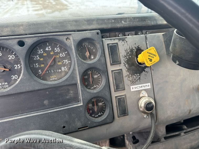 image for item NN9578 1996 Freightliner FL70 dump flatbed truck