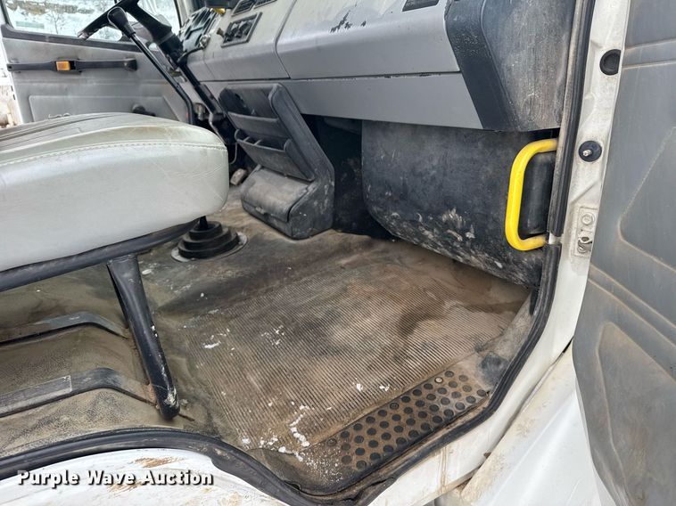 image for item NN9578 1996 Freightliner FL70 dump flatbed truck