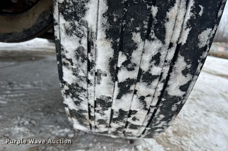 image for item NN9578 1996 Freightliner FL70 dump flatbed truck