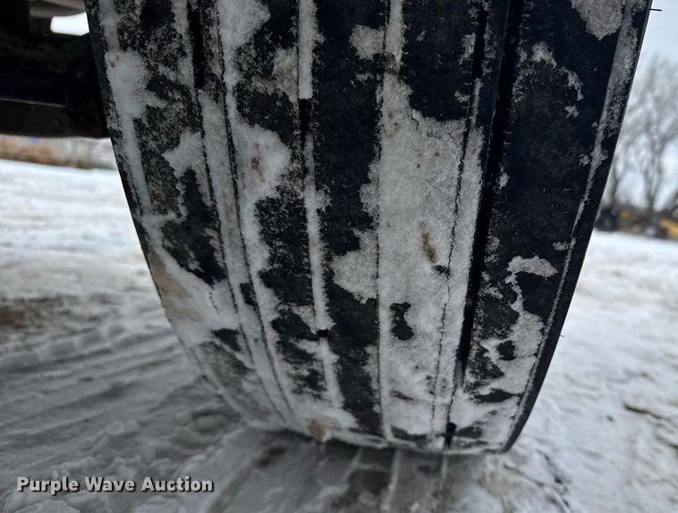 image for item NN9578 1996 Freightliner FL70 dump flatbed truck