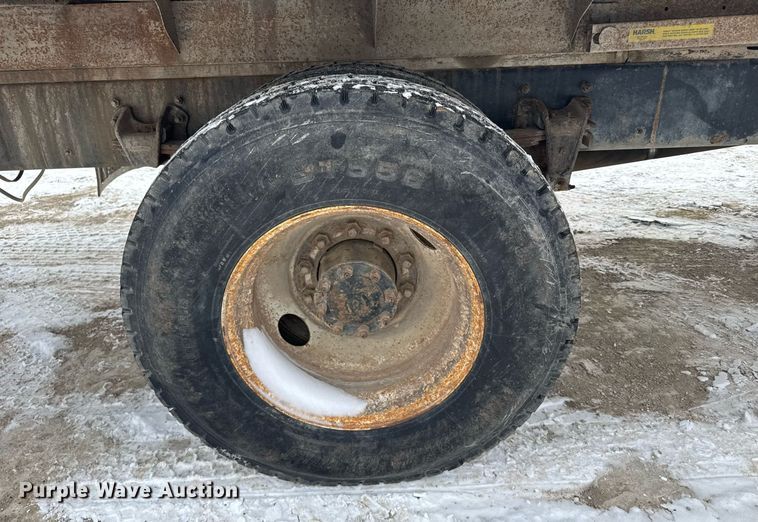 image for item NN9578 1996 Freightliner FL70 dump flatbed truck