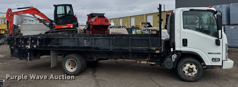 image for item NN9588 2013 Isuzu NPR HD flatbed truck