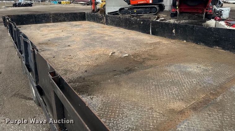 image for item NN9588 2013 Isuzu NPR HD flatbed truck