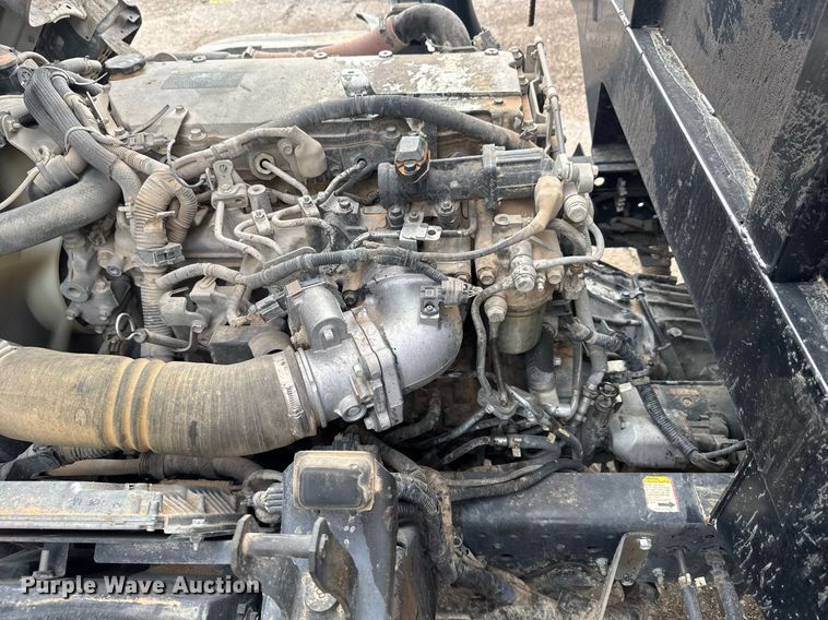 image for item NN9588 2013 Isuzu NPR HD flatbed truck