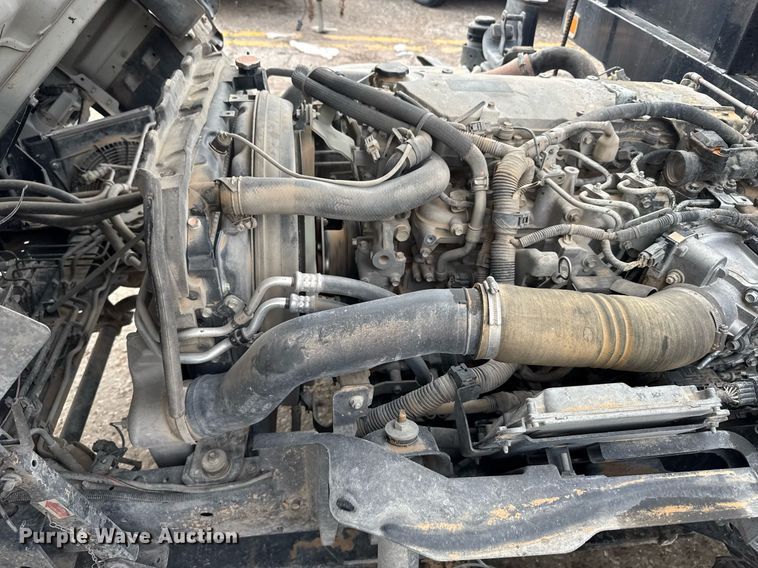 image for item NN9588 2013 Isuzu NPR HD flatbed truck