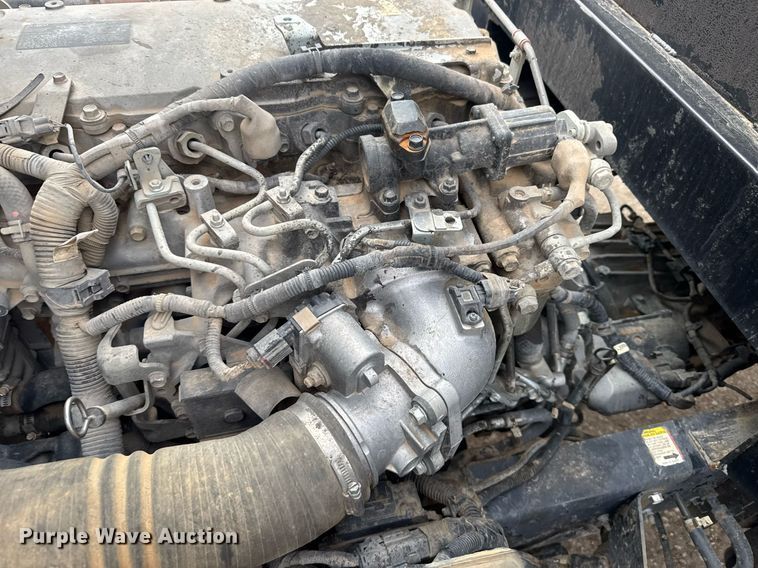 image for item NN9588 2013 Isuzu NPR HD flatbed truck