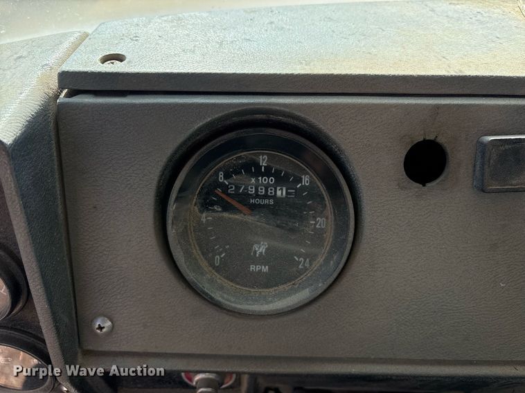 image for item OK9526 2000 Mack RD690S ready mix truck