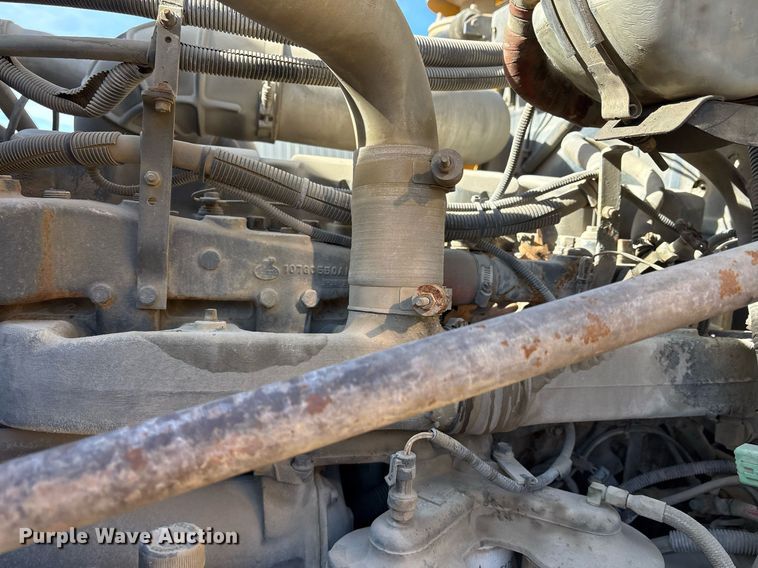 image for item OK9527 1999 Mack RD690S ready mix truck