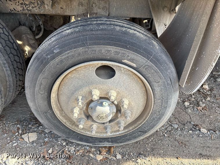 image for item OK9527 1999 Mack RD690S ready mix truck