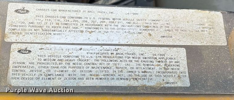 image for item OK9527 1999 Mack RD690S ready mix truck