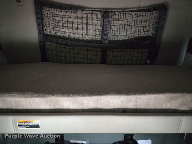 image for item YA0152 2019 Kenworth T680 semi truck