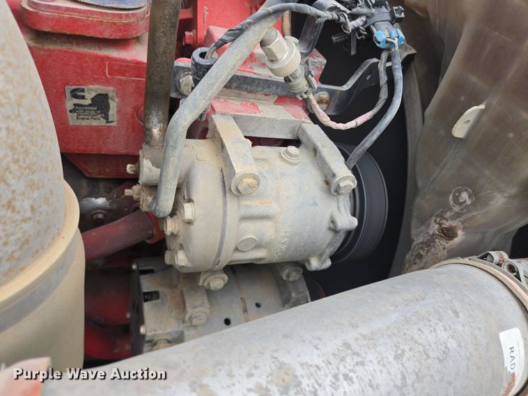 image for item YA0152 2019 Kenworth T680 semi truck